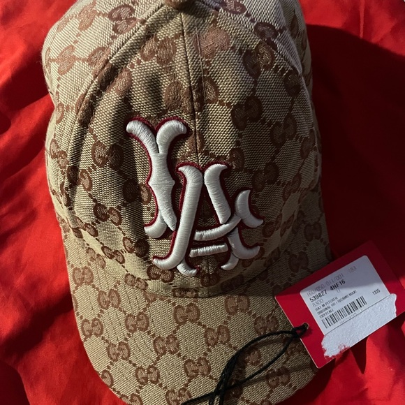 GUCCI X LA DODGERS EDITION GG SUPREME PATCH CAP PRELOVED - Picture 1 of 9